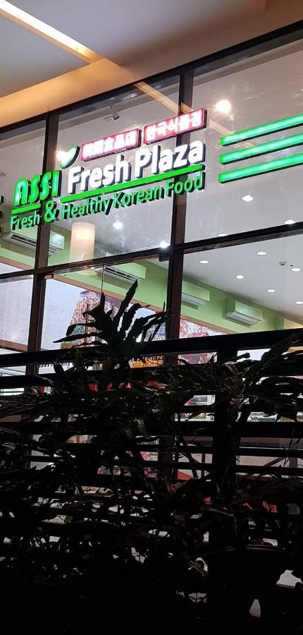 פאסאי Cozyvilla At 81 Newport Blvd Walk To Naia T3 Marriott & Resorts World Casino & Newport Mall For 5 Pax Free Parking!!!! מראה חיצוני תמונה